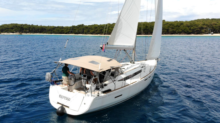 Sun Odyssey 419 - 3 cab. — photo 9
