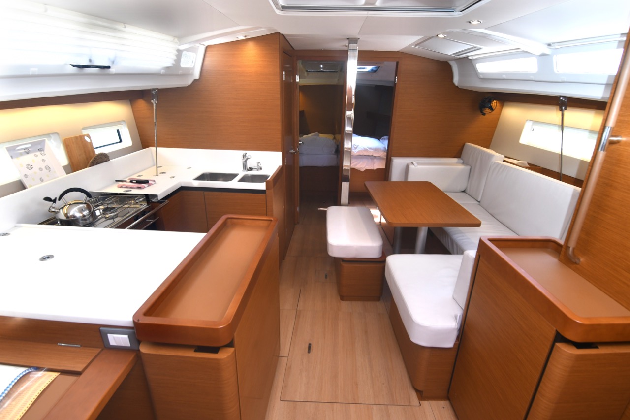 Sun Odyssey 440 - 4 cab. — photo 4