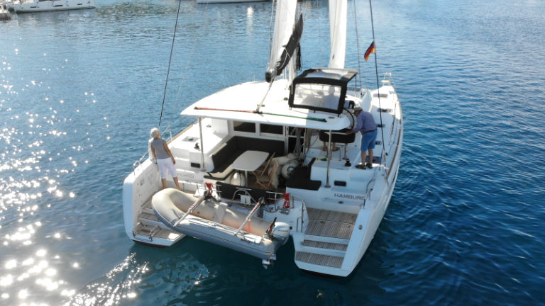 Lagoon 40 - 4 + 1 cab. — photo 7