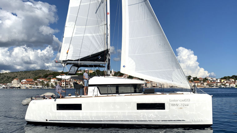 Lagoon 40 - 4 + 1 cab. — photo 8