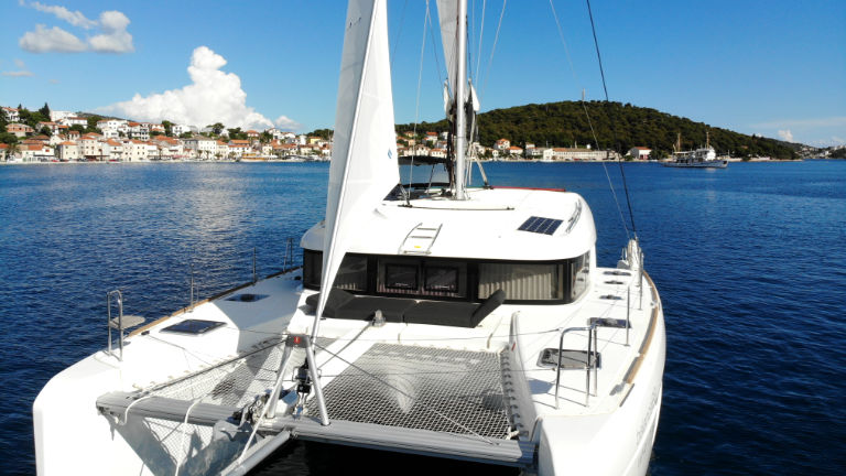 Lagoon 40 - 4 + 1 cab. — photo 11