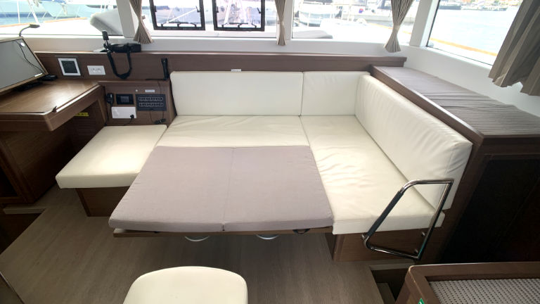 Lagoon 40 - 4 + 1 cab. — photo 21