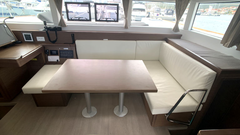 Lagoon 40 - 4 + 1 cab. — photo 22