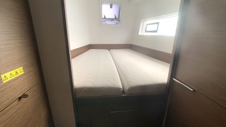 Lagoon 40 - 4 + 1 cab. — photo 24