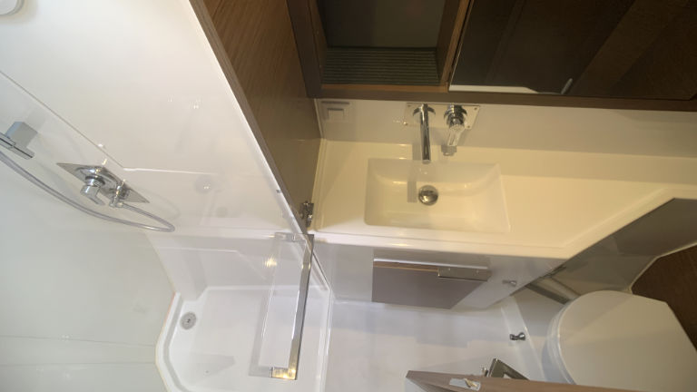 Lagoon 40 - 4 + 1 cab. — photo 28