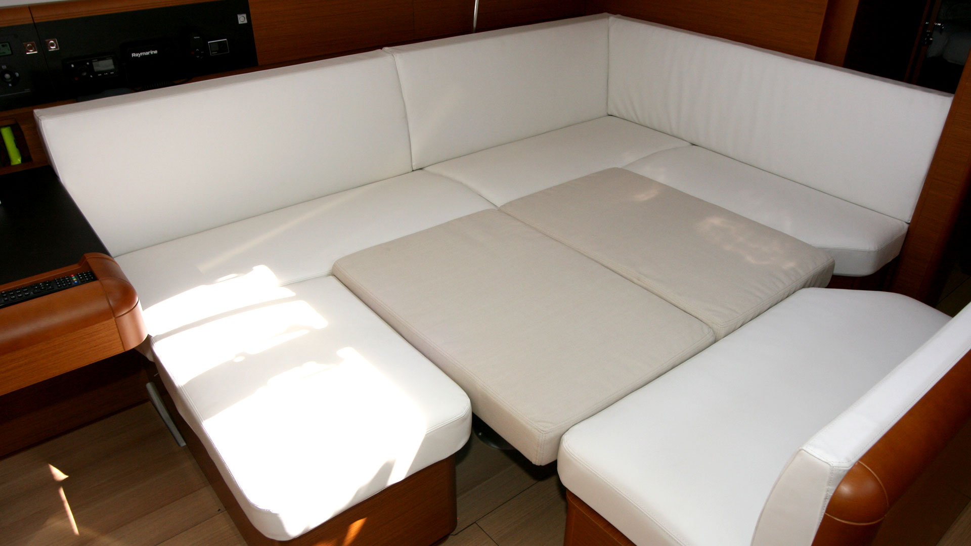 Sun Odyssey 479 - 4 cab. — photo 11