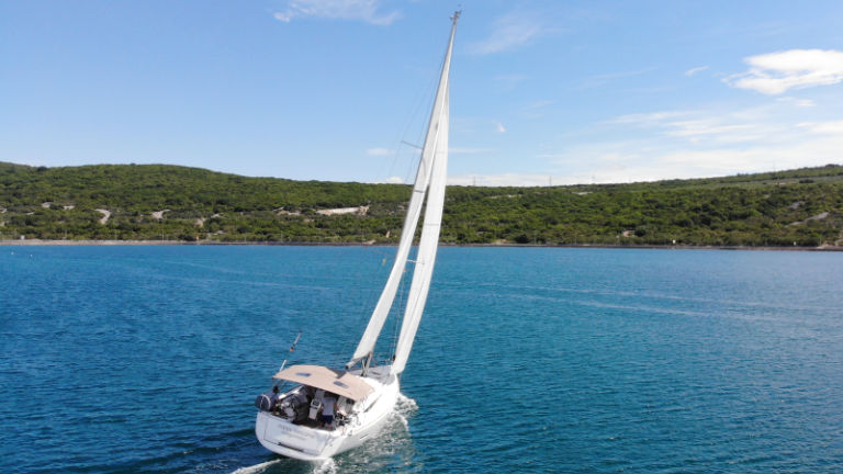 Sun Odyssey 419 - 3 cab. — photo 3
