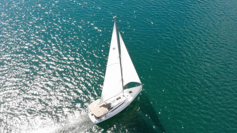Sun Odyssey 419 - 3 cab. — photo 8