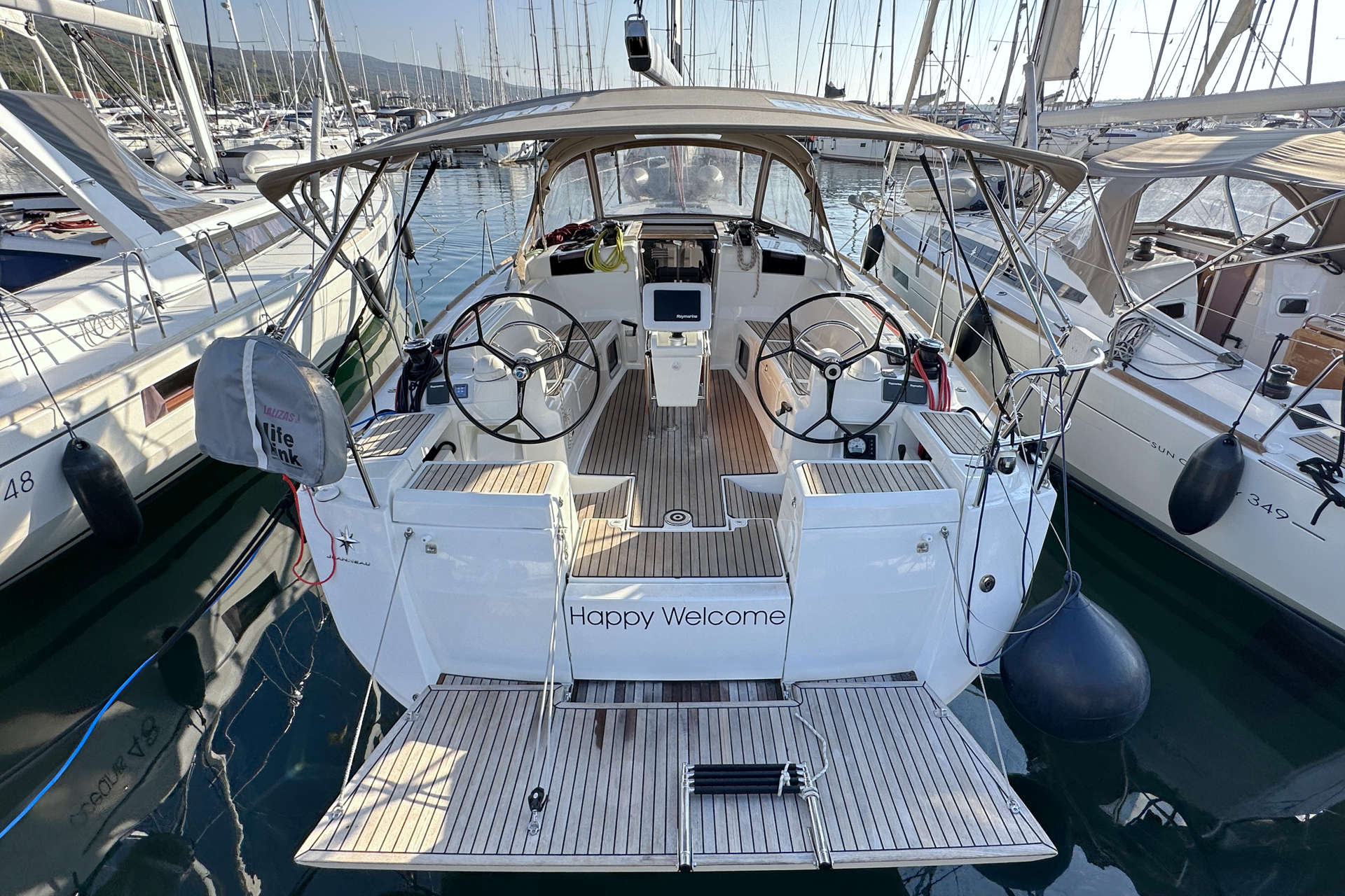 Sun Odyssey 419 - 3 cab. — photo 9
