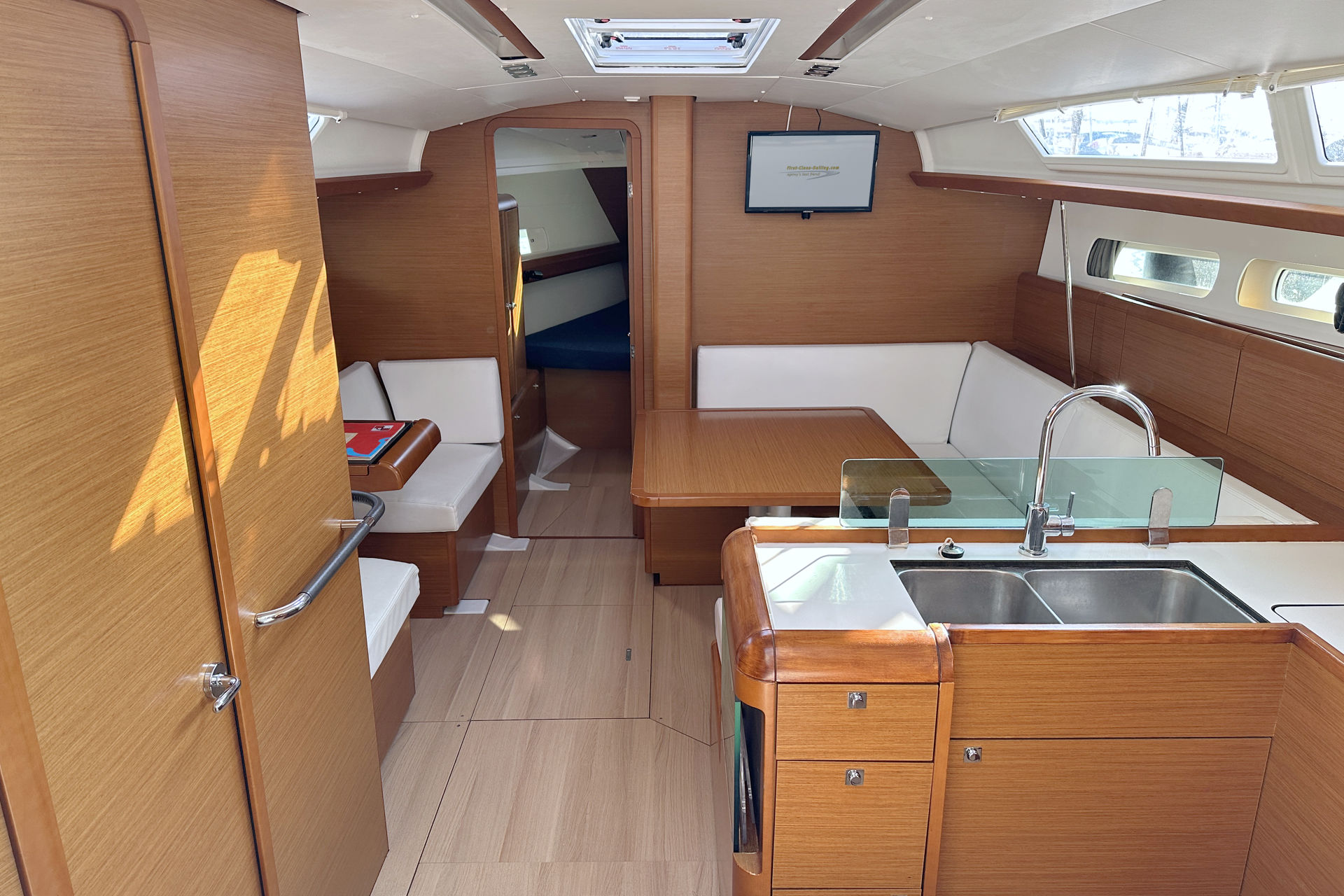 Sun Odyssey 419 - 3 cab. — photo 15
