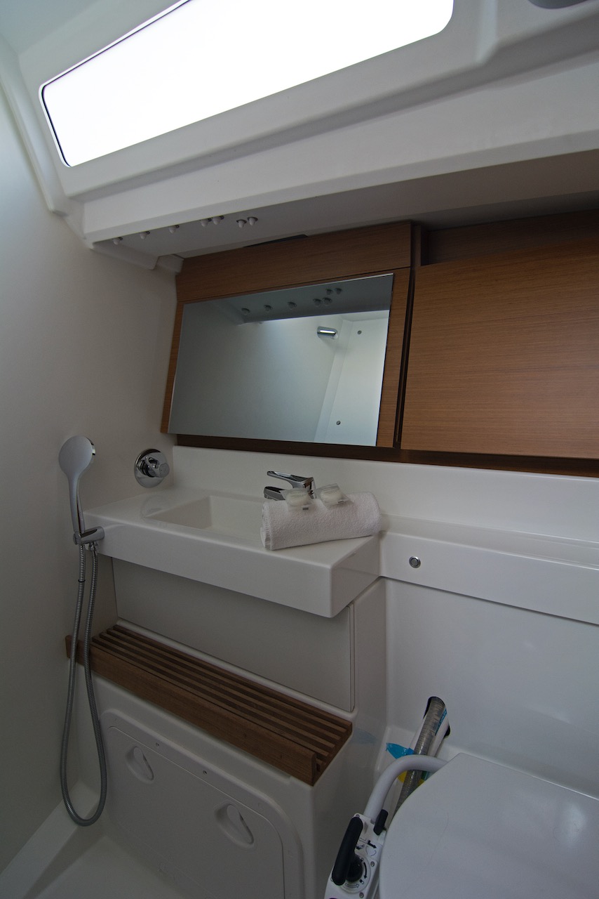 Sun Odyssey 440 - 4 cab. — photo 13