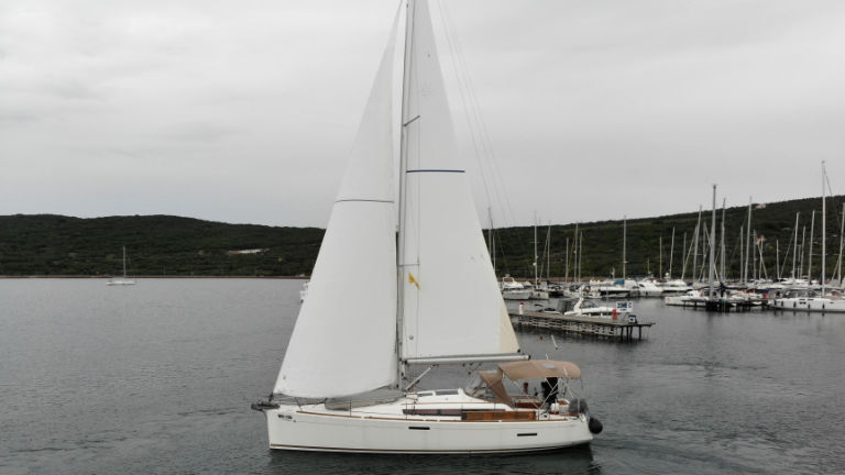 Sun Odyssey 389 - 2 cab. — photo 5