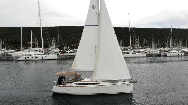 Sun Odyssey 389 - 2 cab. — photo 6