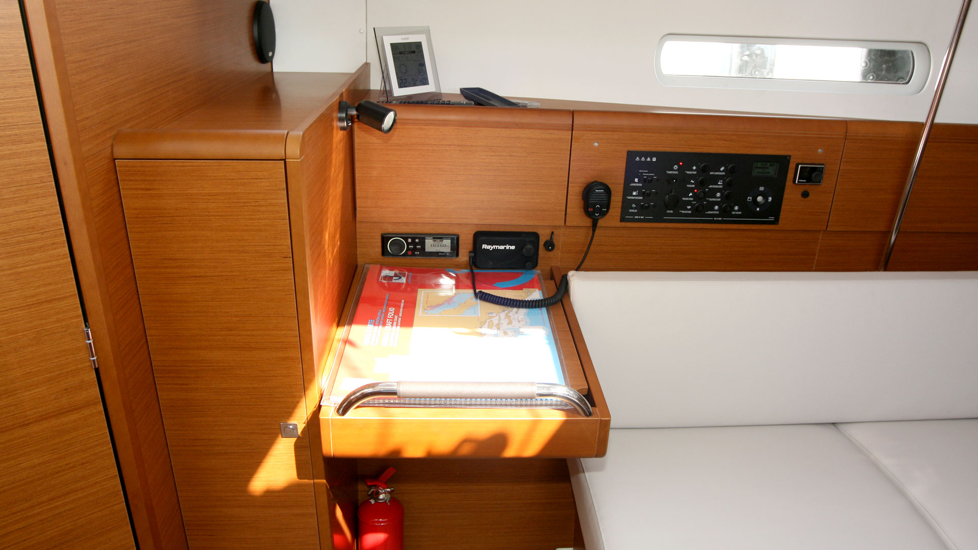 Sun Odyssey 389 - 2 cab. — photo 10