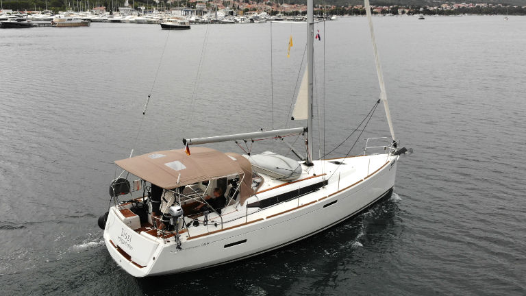 Sun Odyssey 389 — photo 5