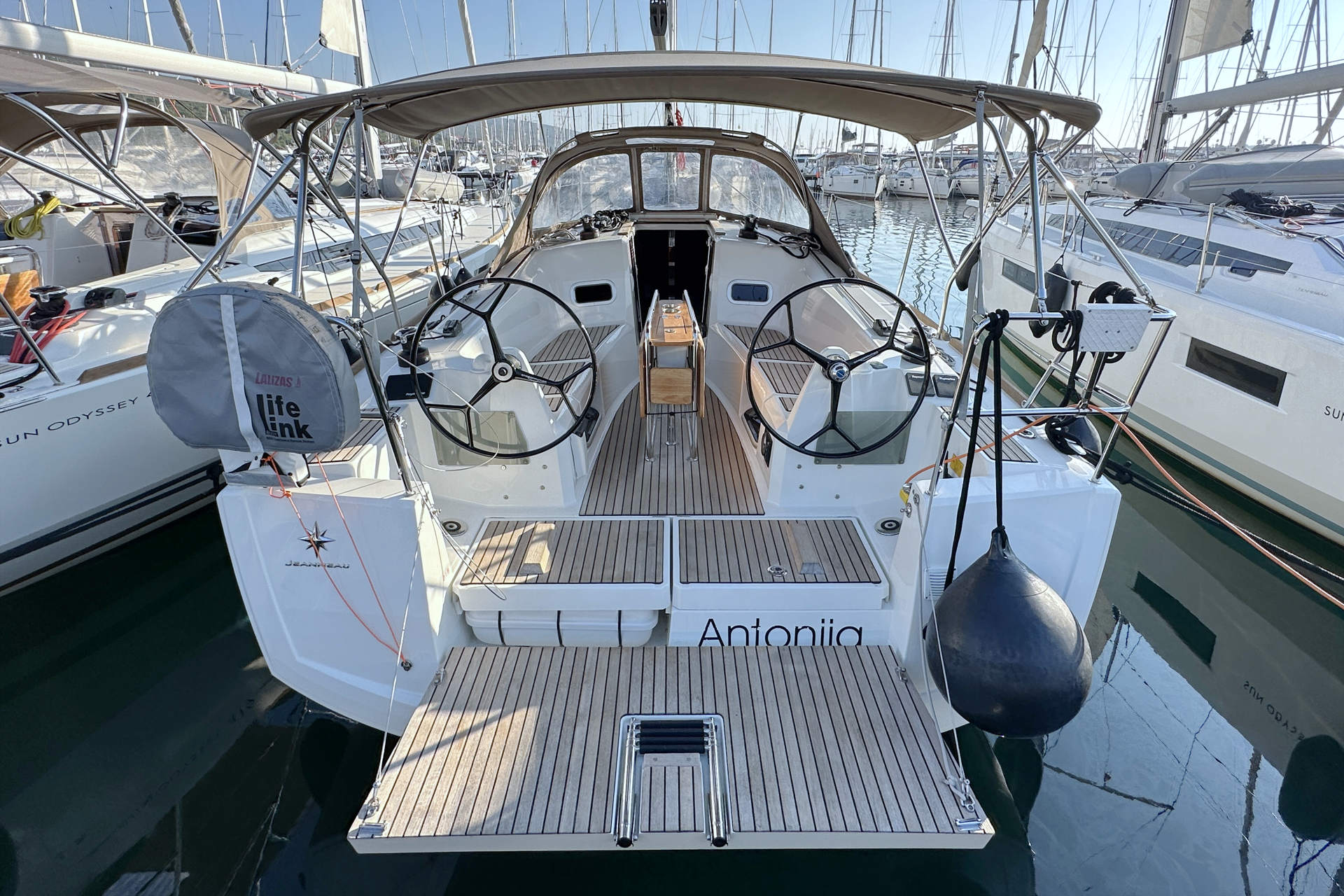 Sun Odyssey 349 - 2 cab. — photo 5