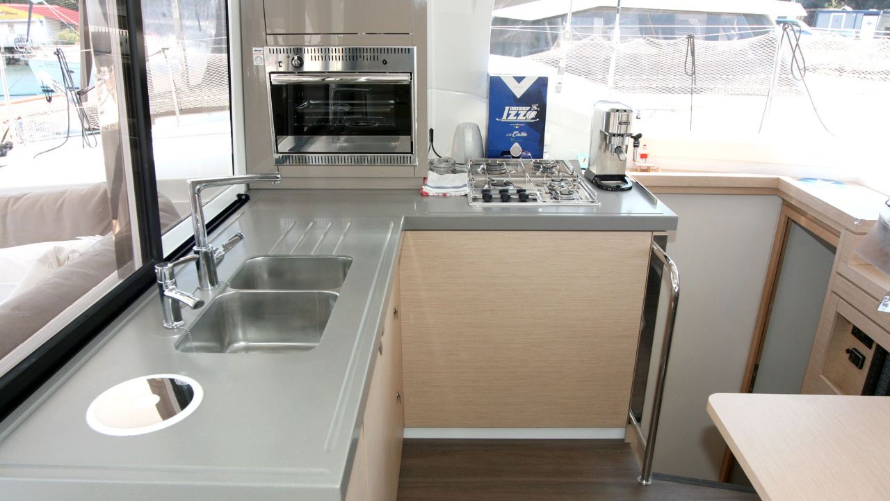 Fountaine Pajot Lucia 40 - 4 cab. — photo 17