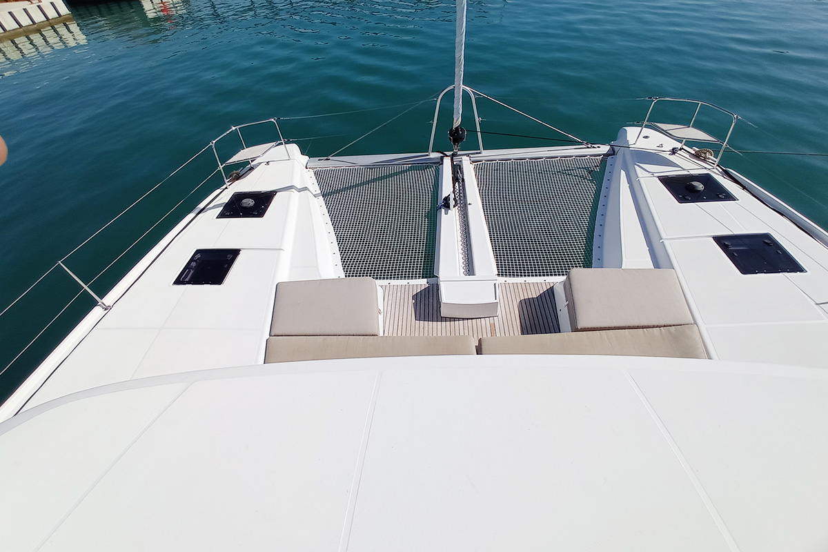Lagoon 50 - 6 + 1 cab. — photo 17