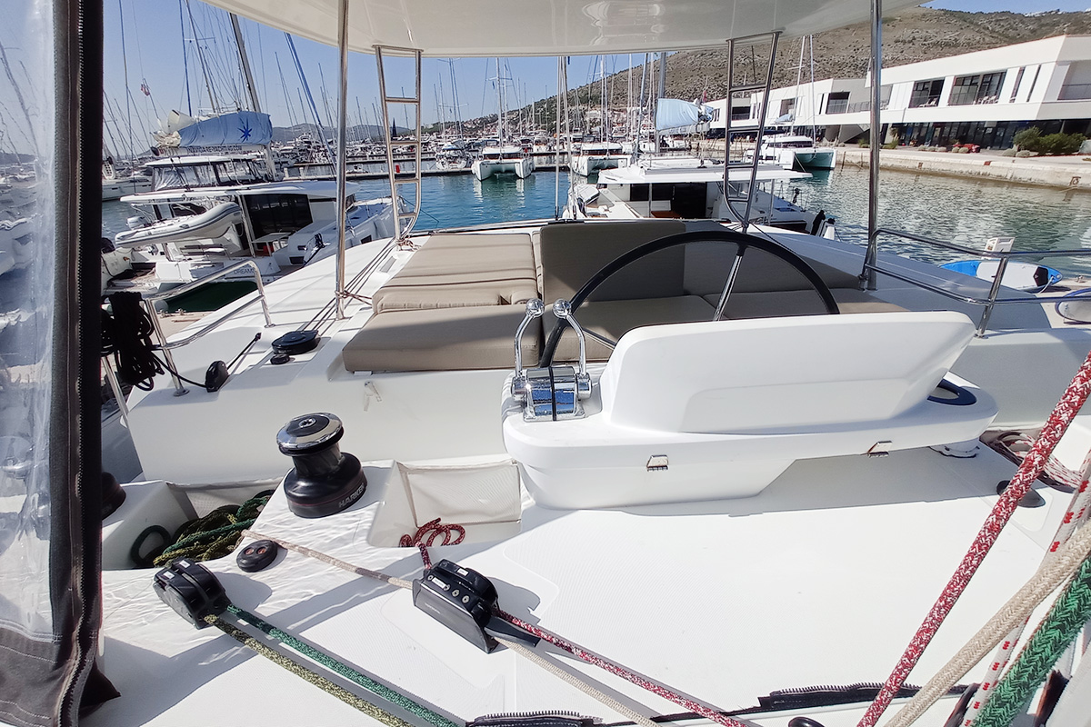 Lagoon 50 - 6 + 1 cab. — photo 20