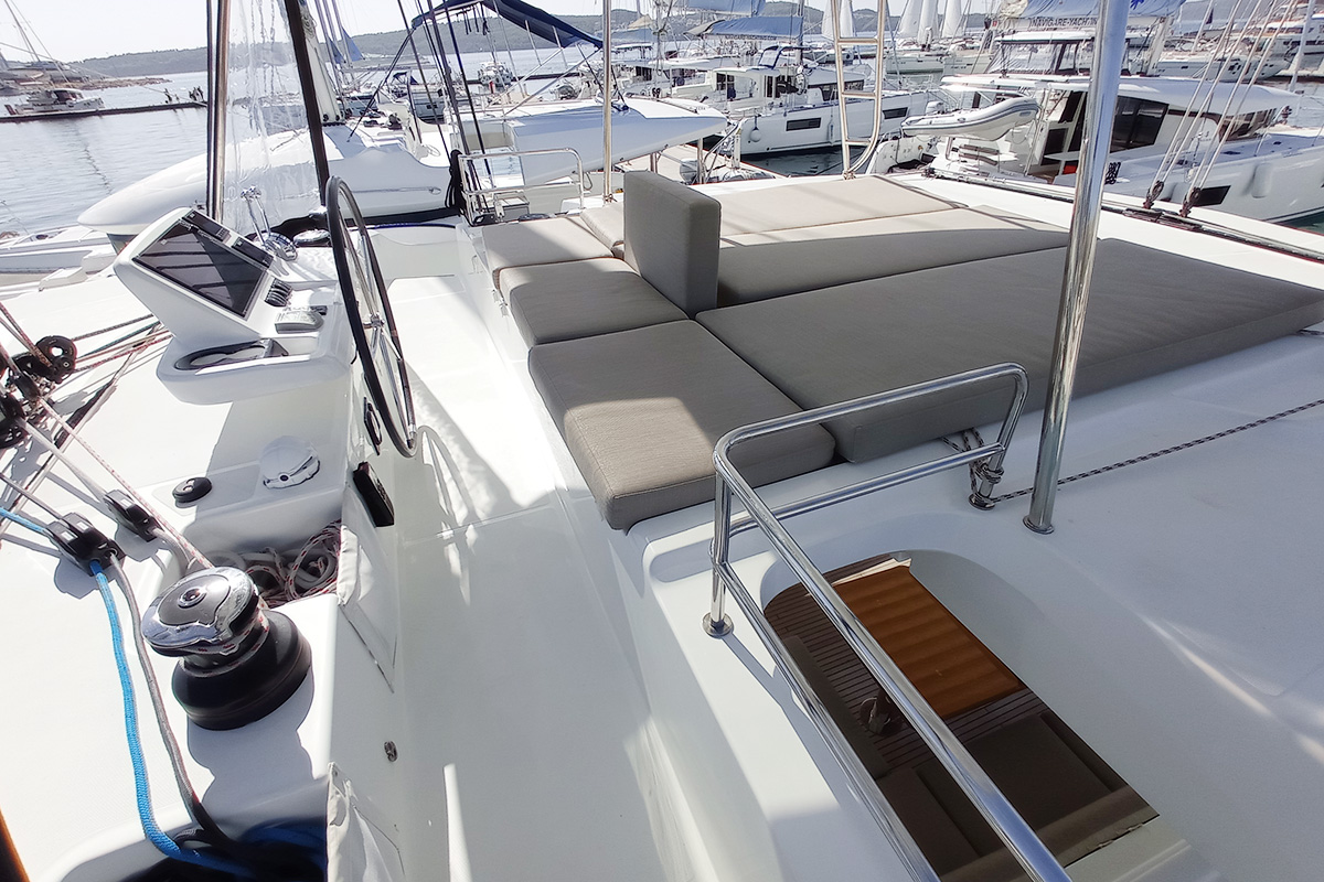 Lagoon 50 - 6 + 1 cab. — photo 21