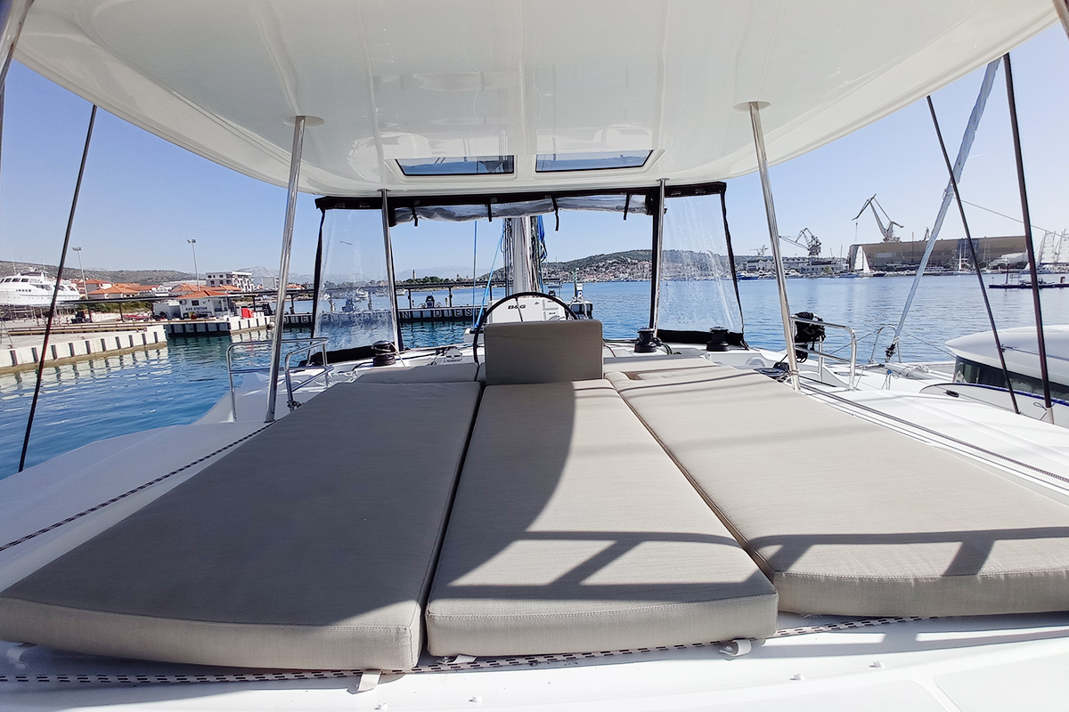 Lagoon 50 - 6 + 1 cab. — photo 24