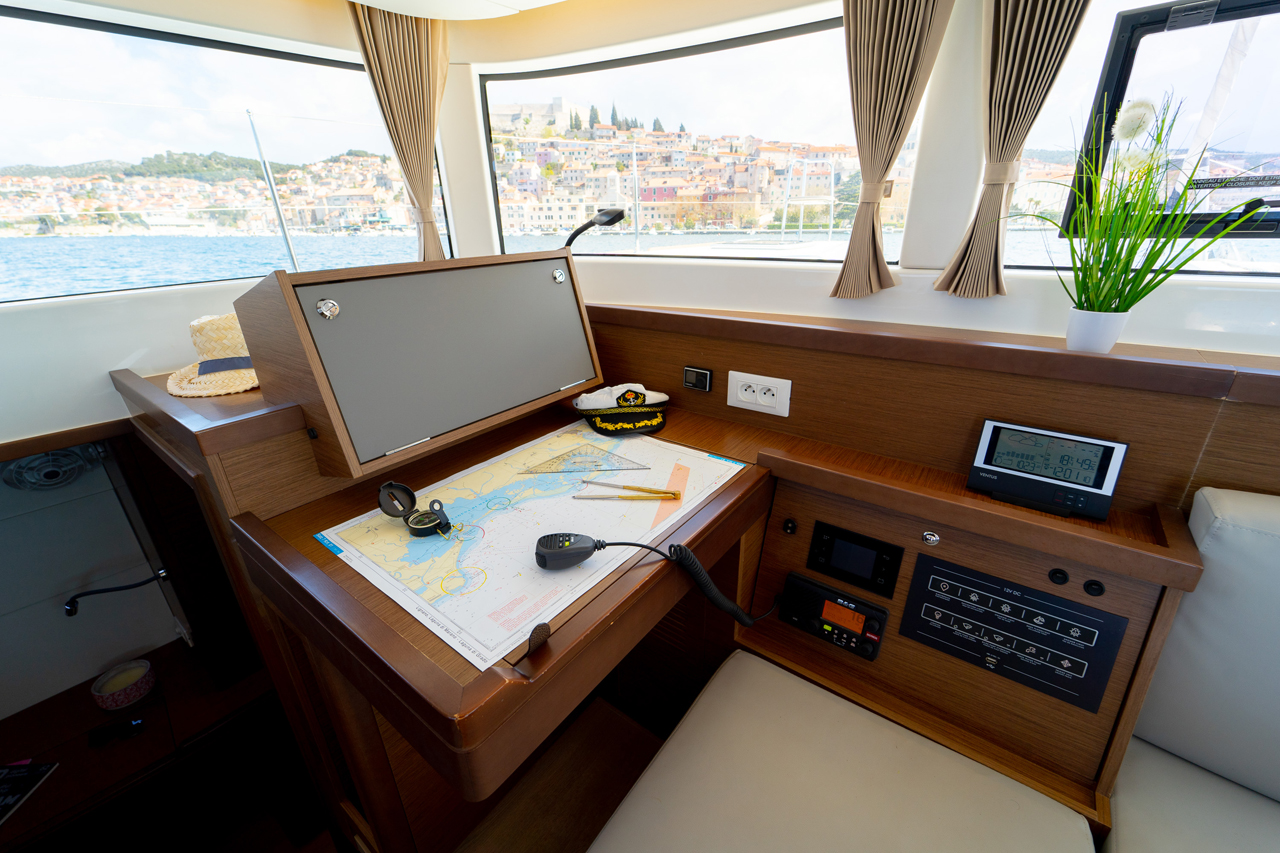 Lagoon 40 - 3 + 2 cab — photo 13