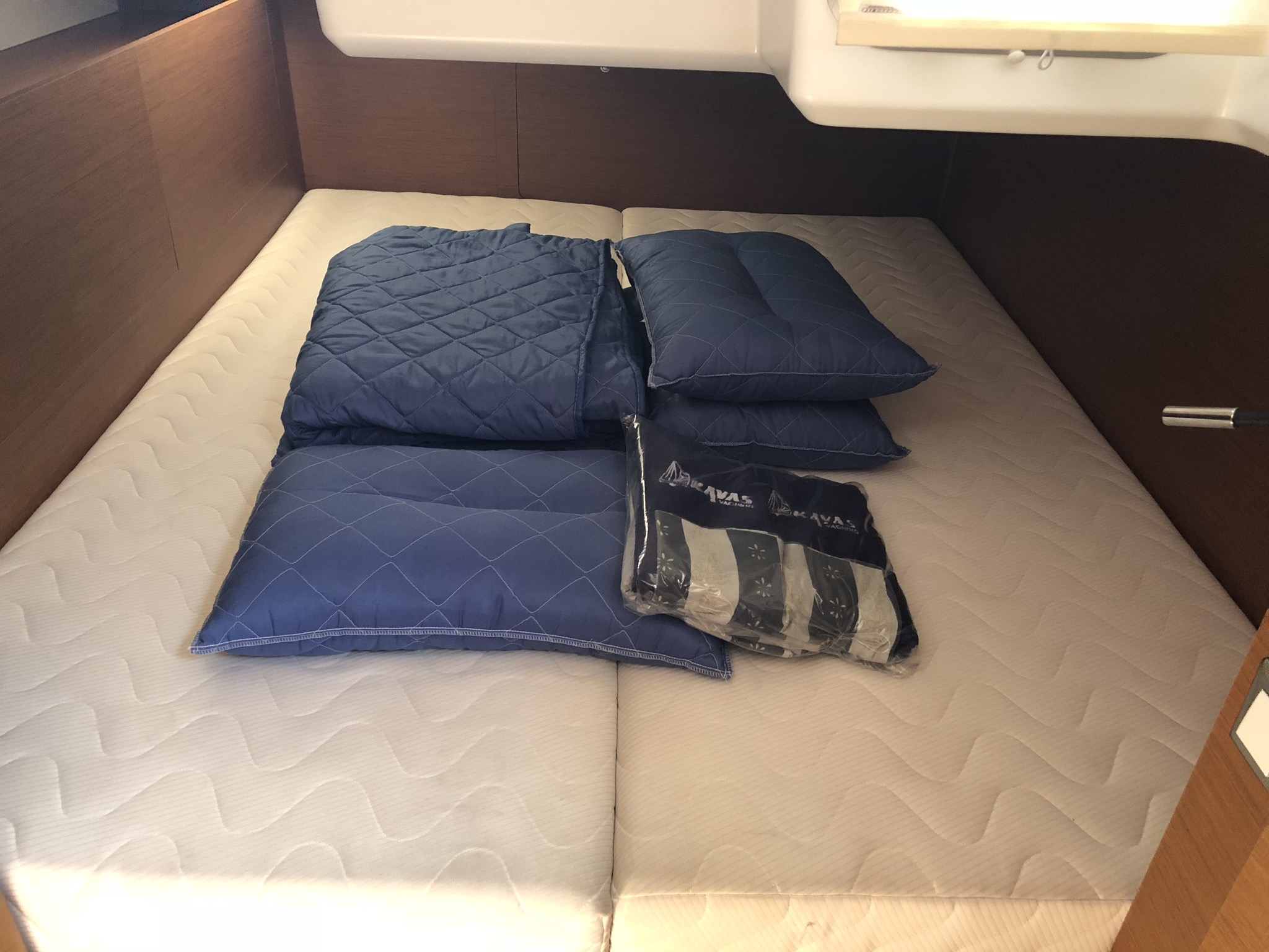 Sun Odyssey 440 - 4 cab. — photo 5