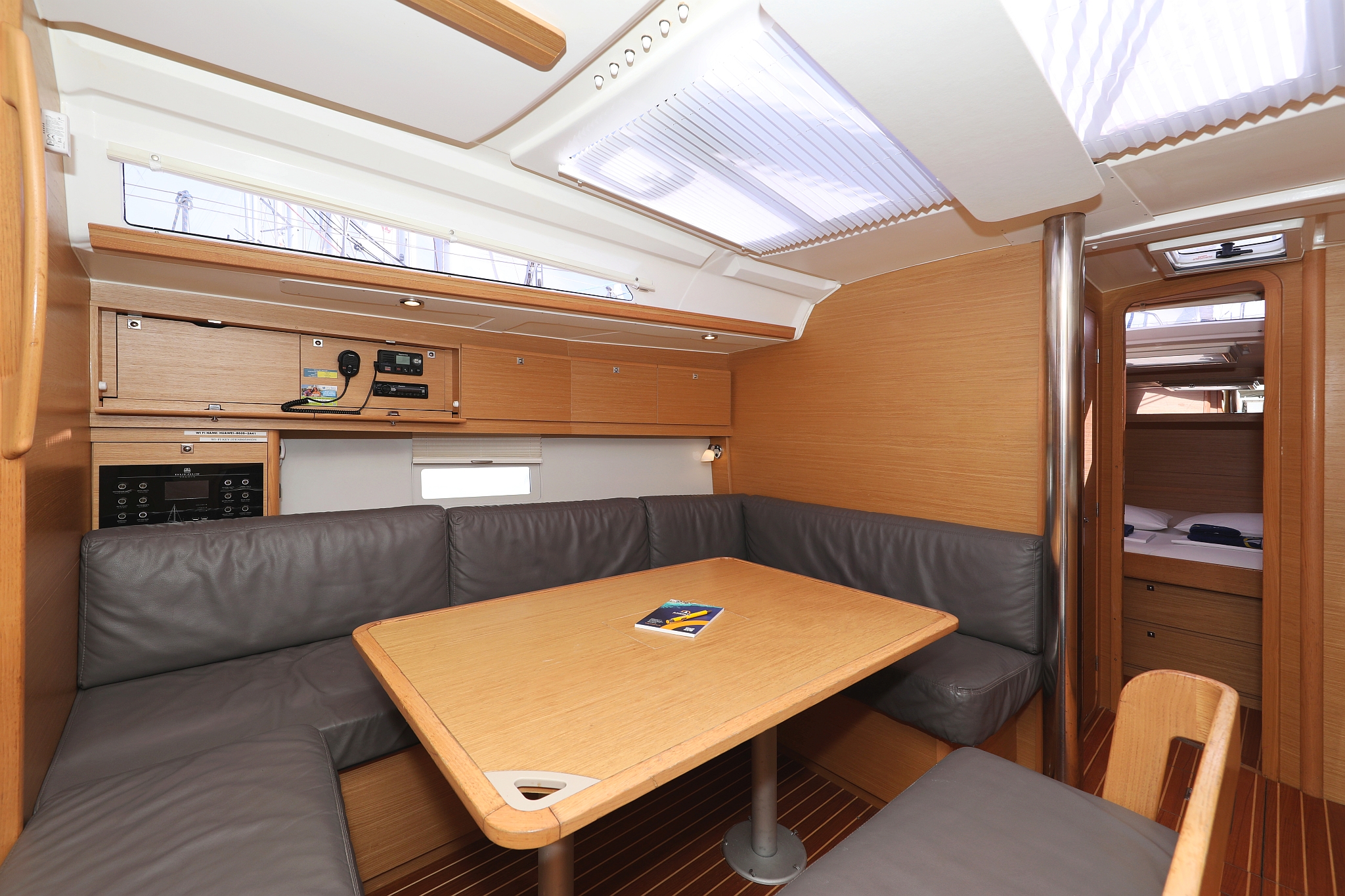 Dufour 430 GL — photo 13