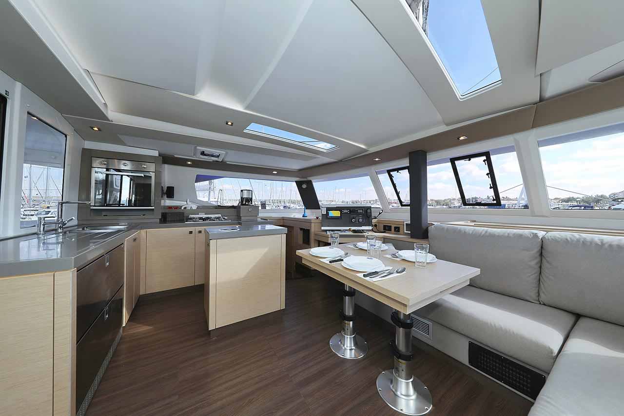 Fountaine Pajot Saona 47 Quintet - 5 + 1 cab. — photo 14