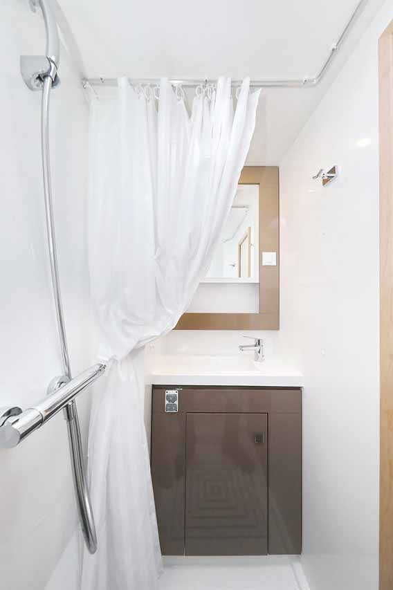 Fountaine Pajot Saona 47 Quintet - 5 + 1 cab. — photo 26
