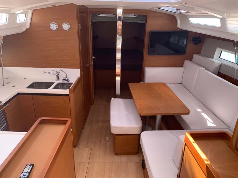 Sun Odyssey 440 - 4 cab. — photo 9