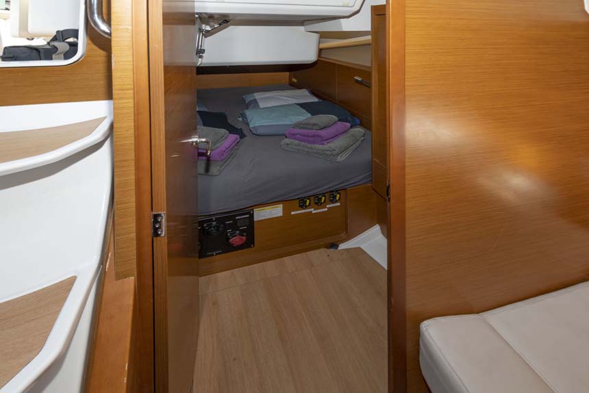 Sun Odyssey 440 - 4 cab. — photo 14