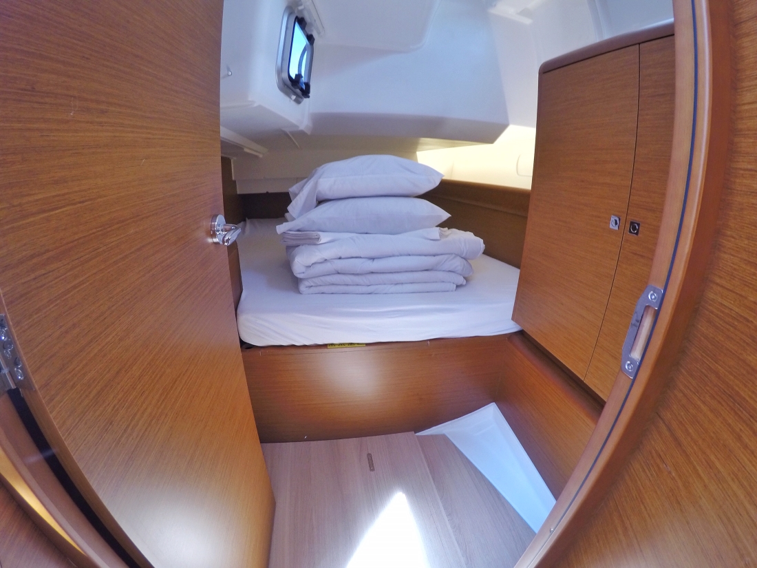 Sun Odyssey 449 — photo 11