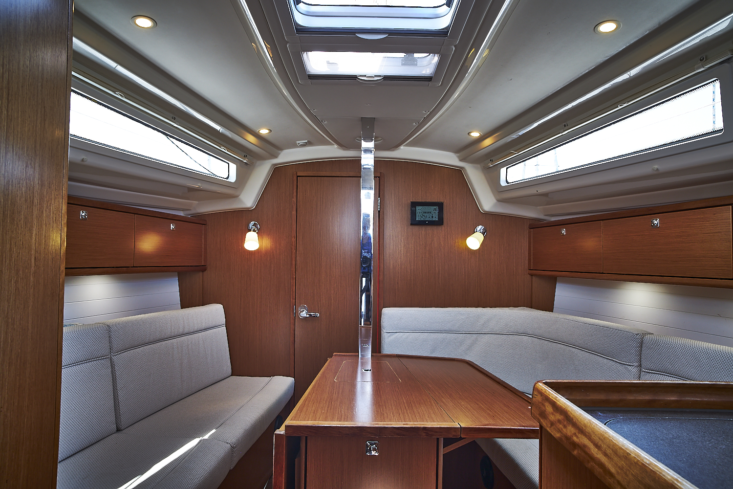 Bavaria Cruiser 34 — photo 5
