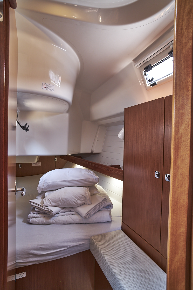 Bavaria Cruiser 34 — photo 10