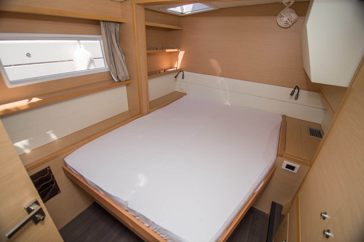 Lagoon 52 F - 6 + 2 cab. — photo 9