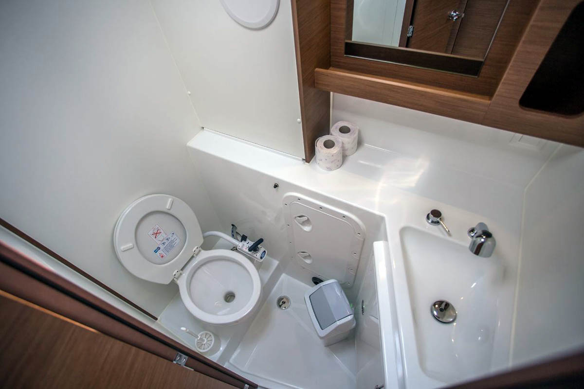Lagoon 42 - 4 + 2 cab. — photo 12