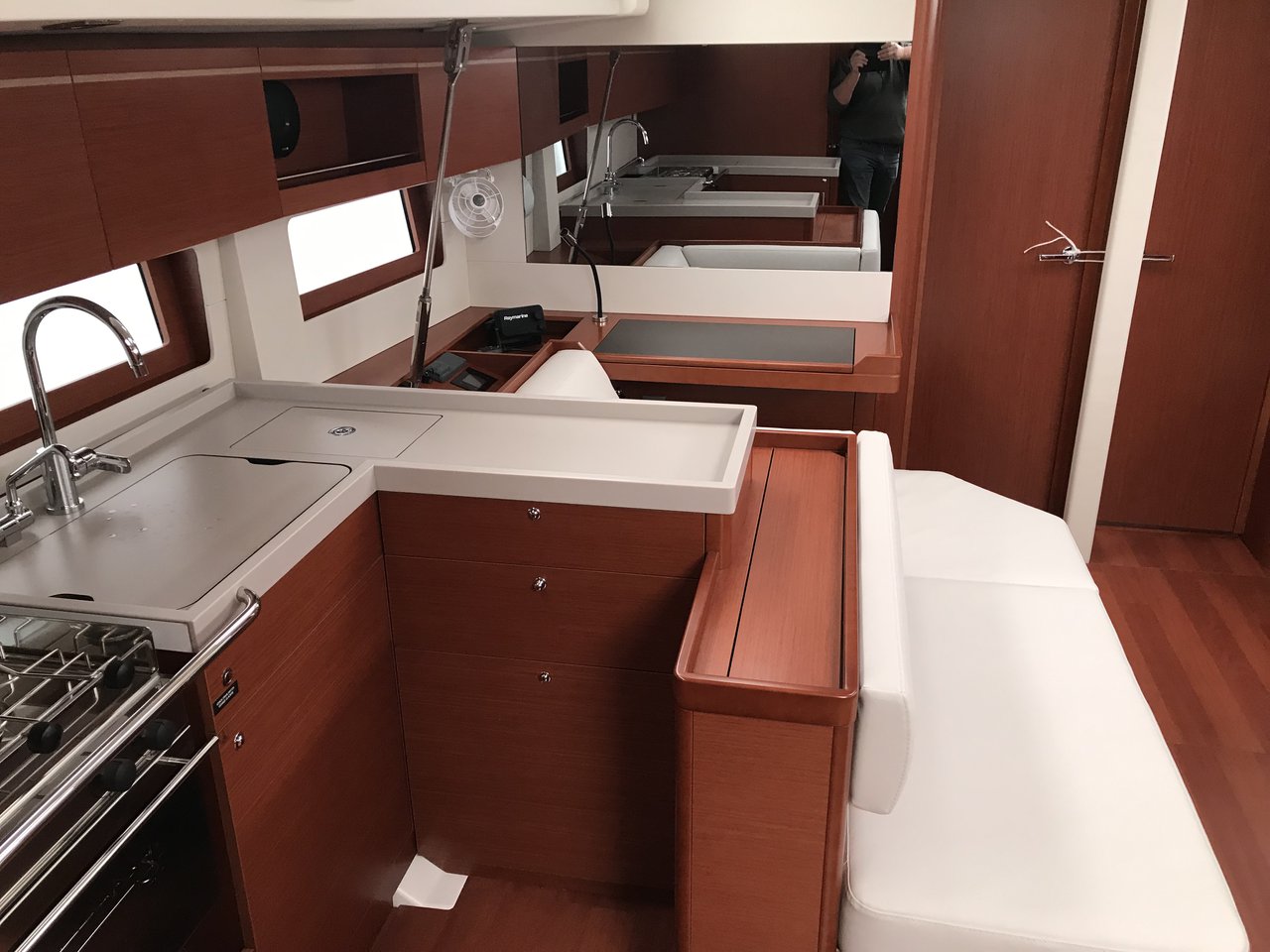 Oceanis 51.1 - 5 + 1 cab. — photo 10