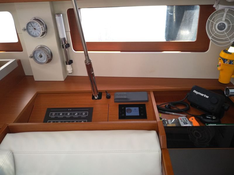 Oceanis 51.1 - 5 + 1 cab. — photo 21