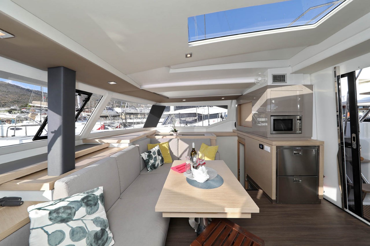 Fountaine Pajot Astrea 42 - 4 + 2 cab. — photo 15
