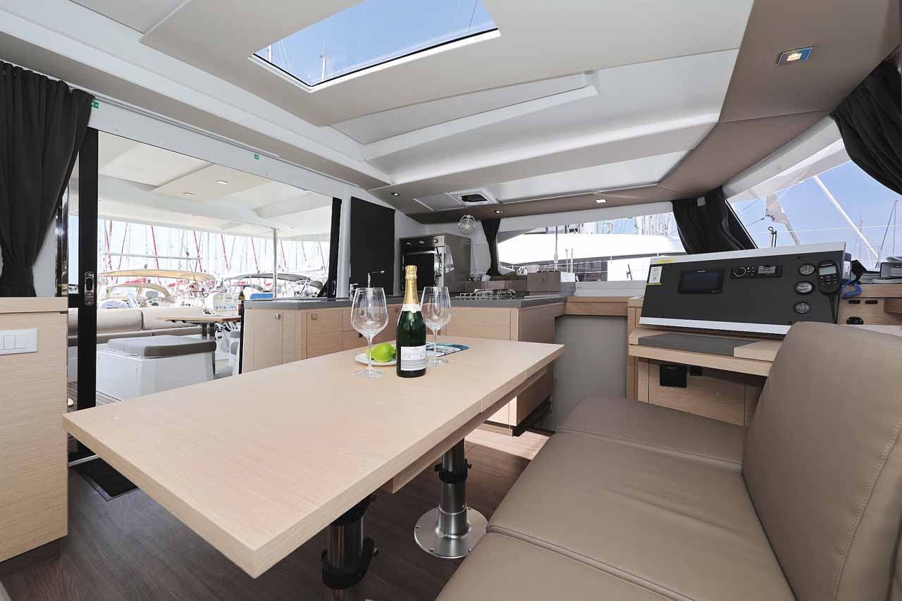 Fountaine Pajot Astrea 42 — photo 15