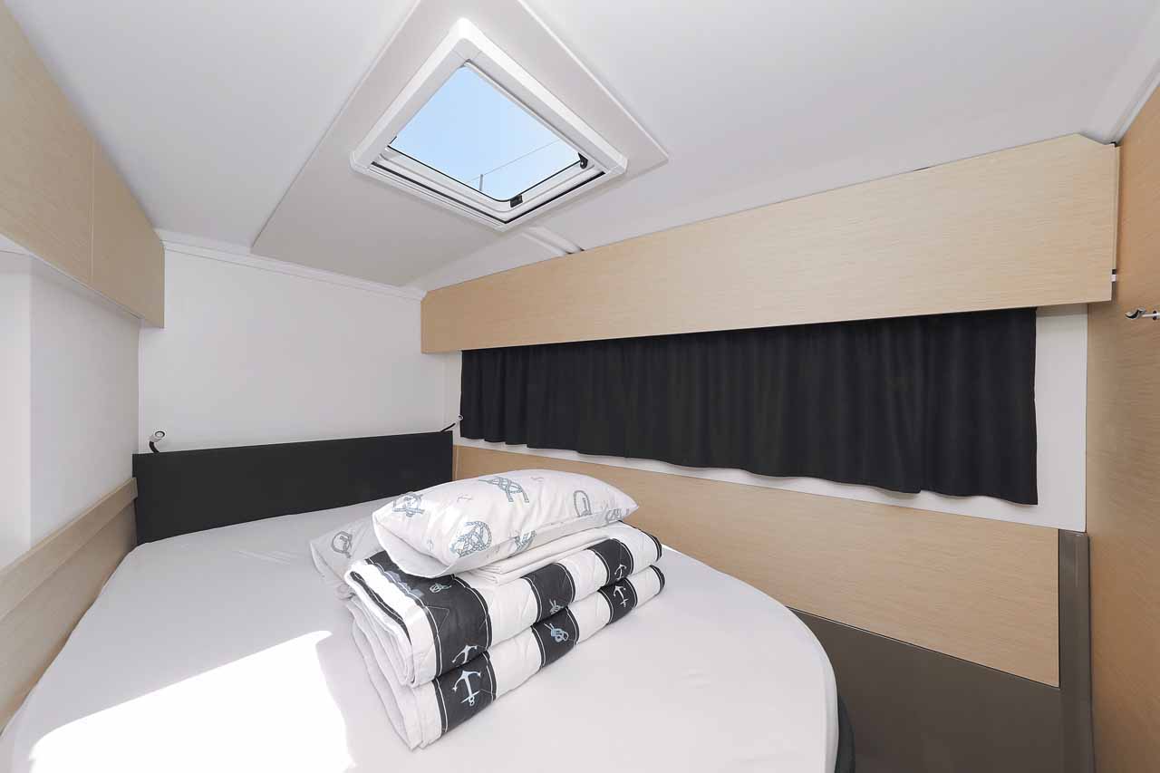 Fountaine Pajot Astrea 42 — photo 16