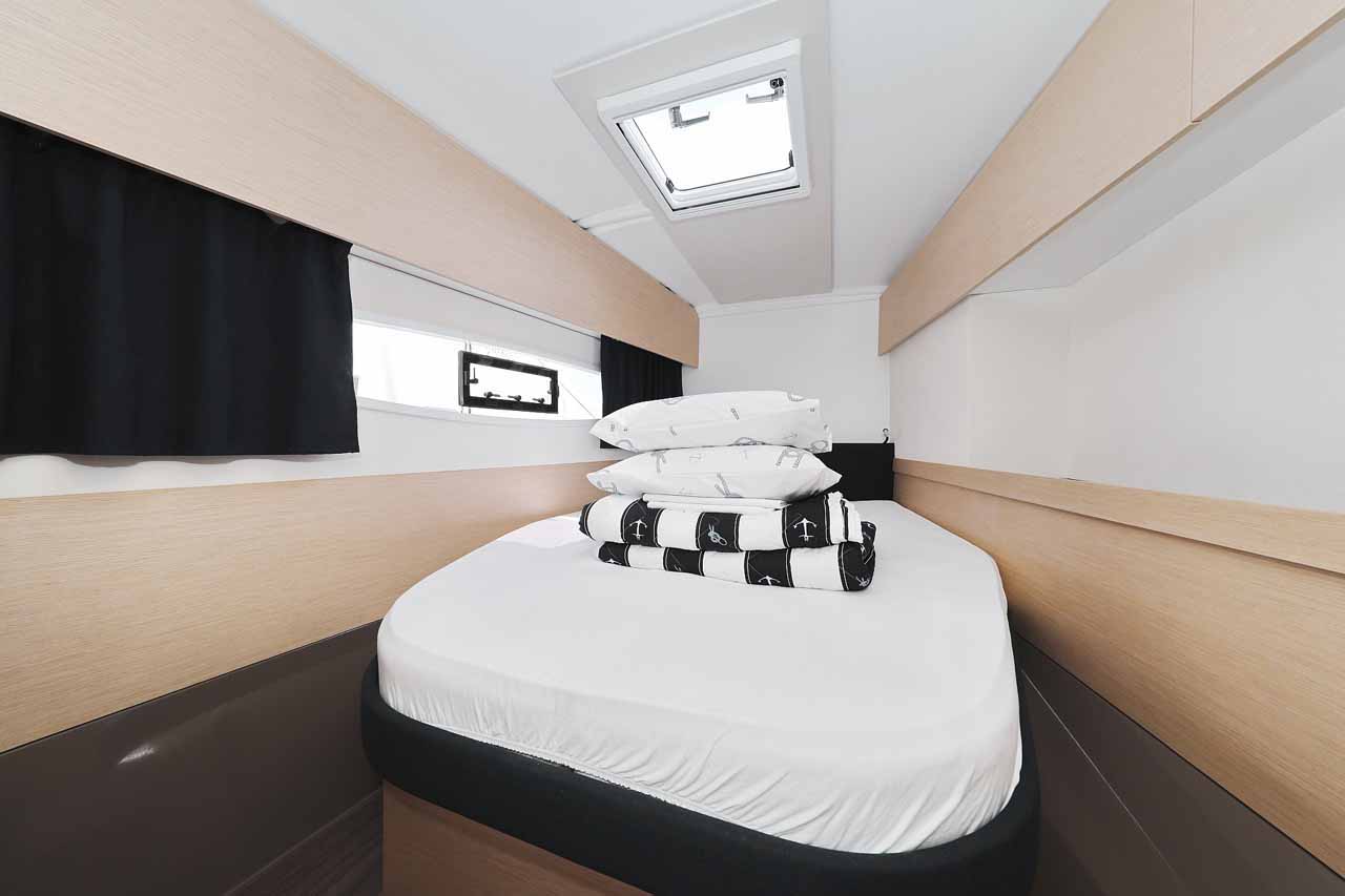 Fountaine Pajot Astrea 42 — photo 18