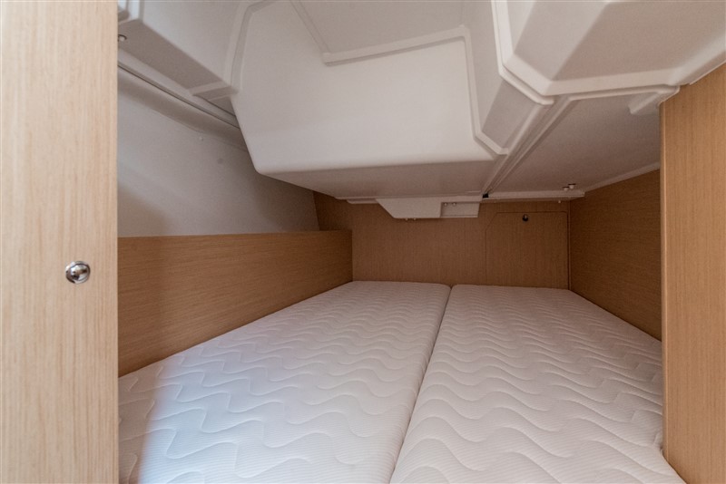 Oceanis 38.1 — photo 13