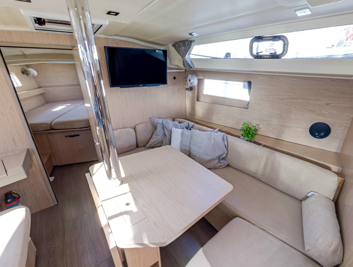 Oceanis 41.1 — photo 11