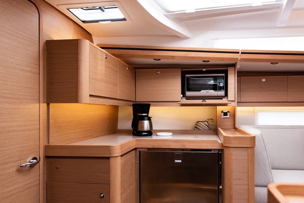 Dufour 520 GL — photo 9