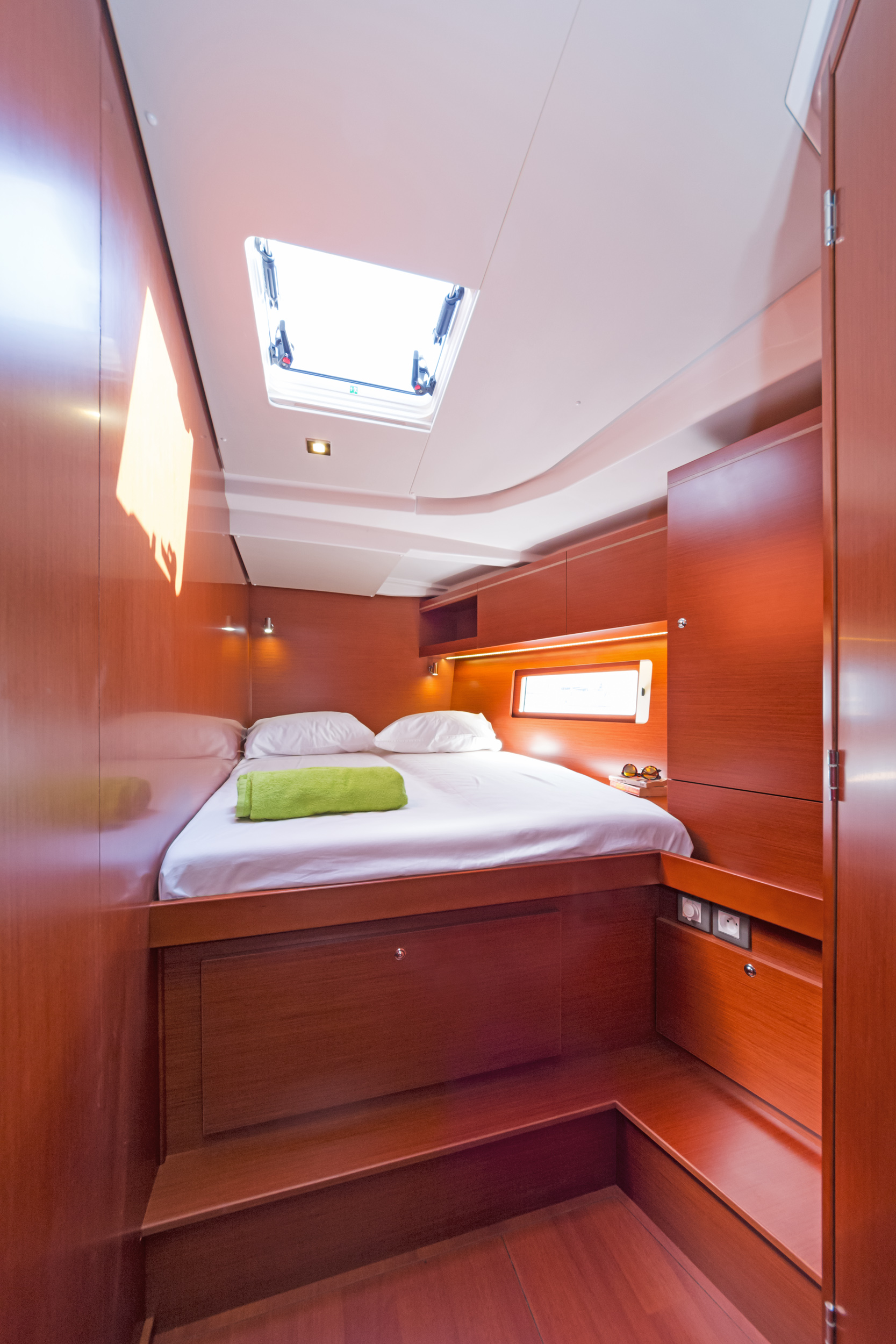 Oceanis 51.1 - 5 + 1 cab. — photo 16