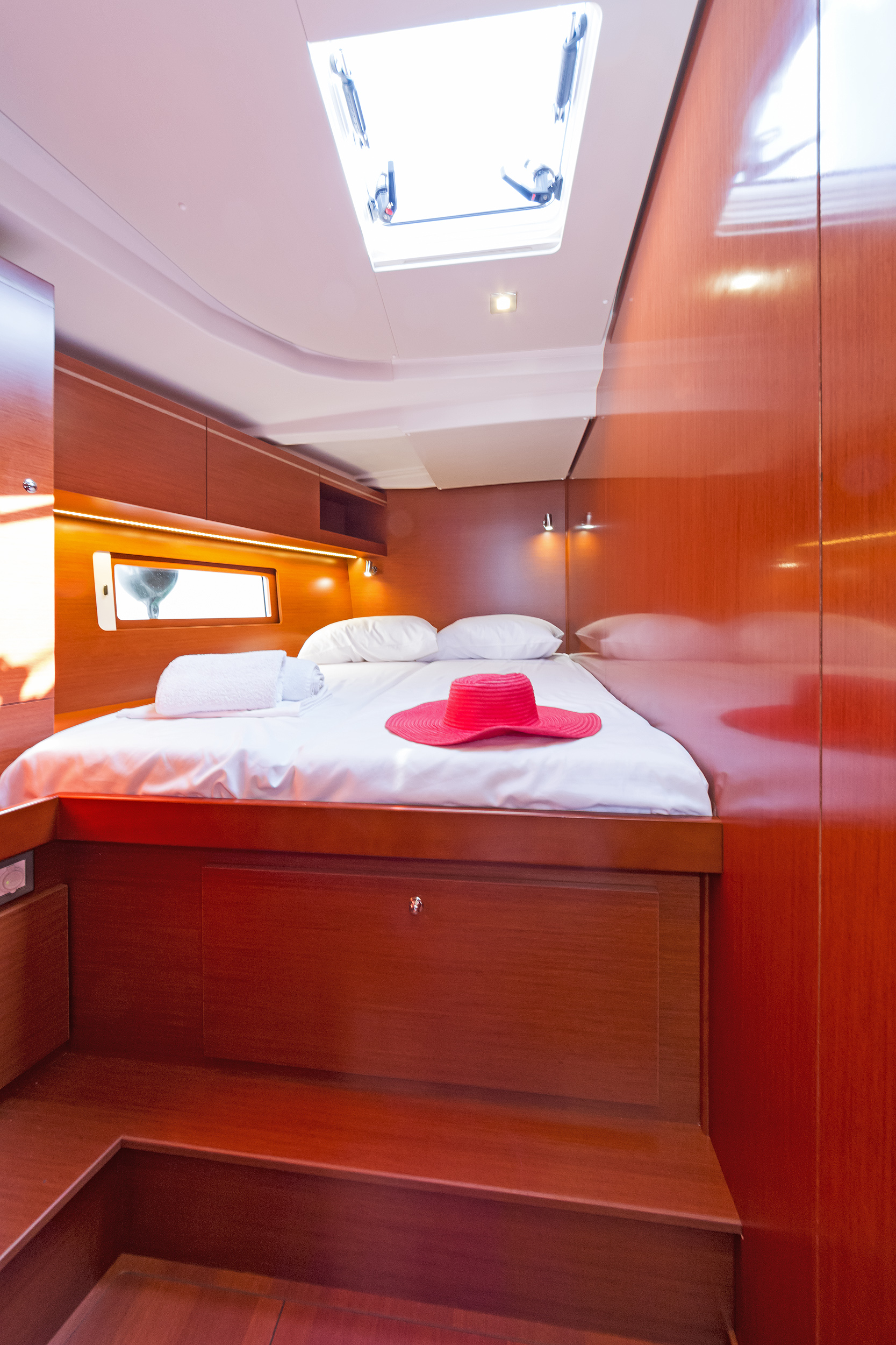 Oceanis 51.1 - 5 + 1 cab. — photo 15