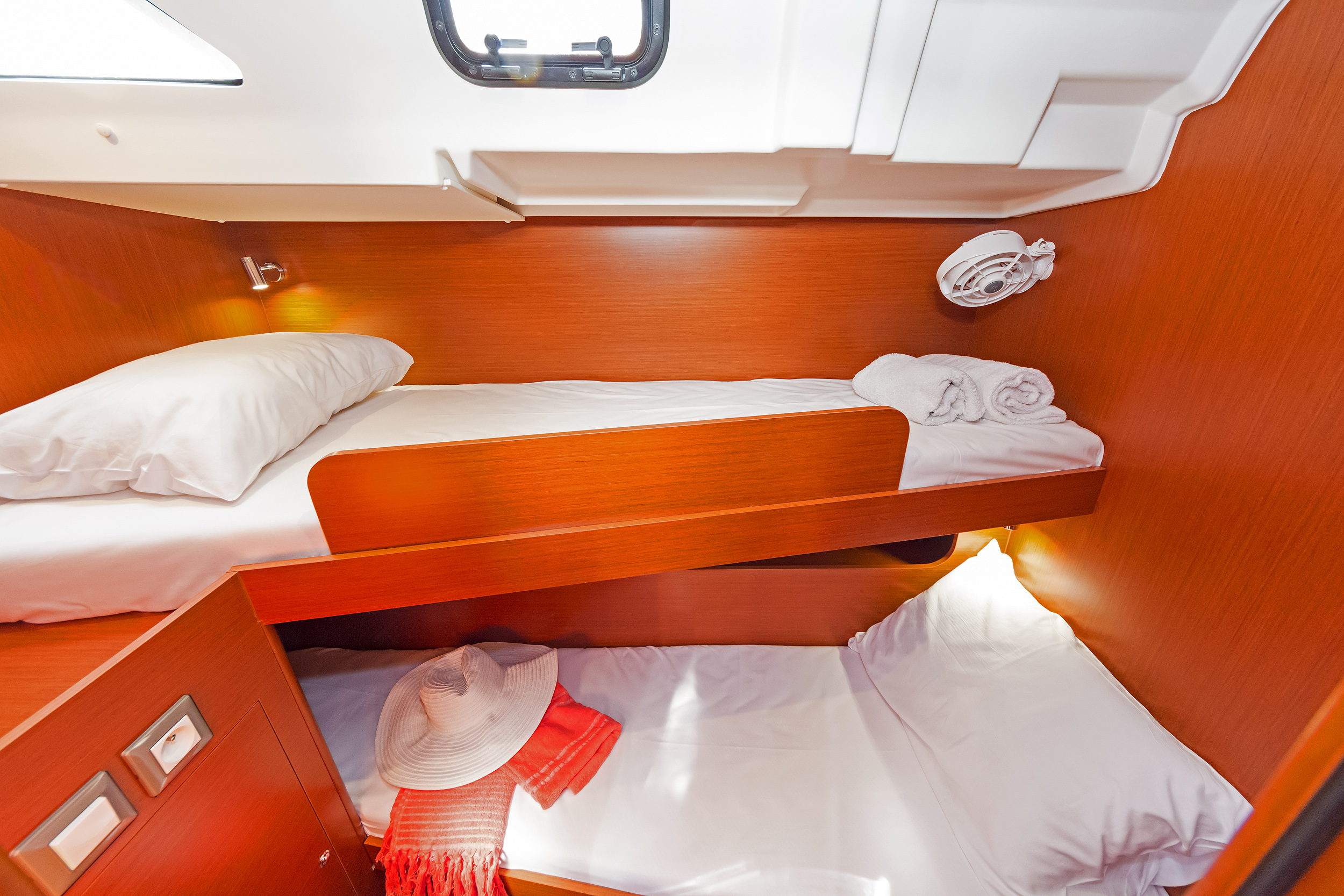 Oceanis 51.1 - 5 + 1 cab. — photo 17