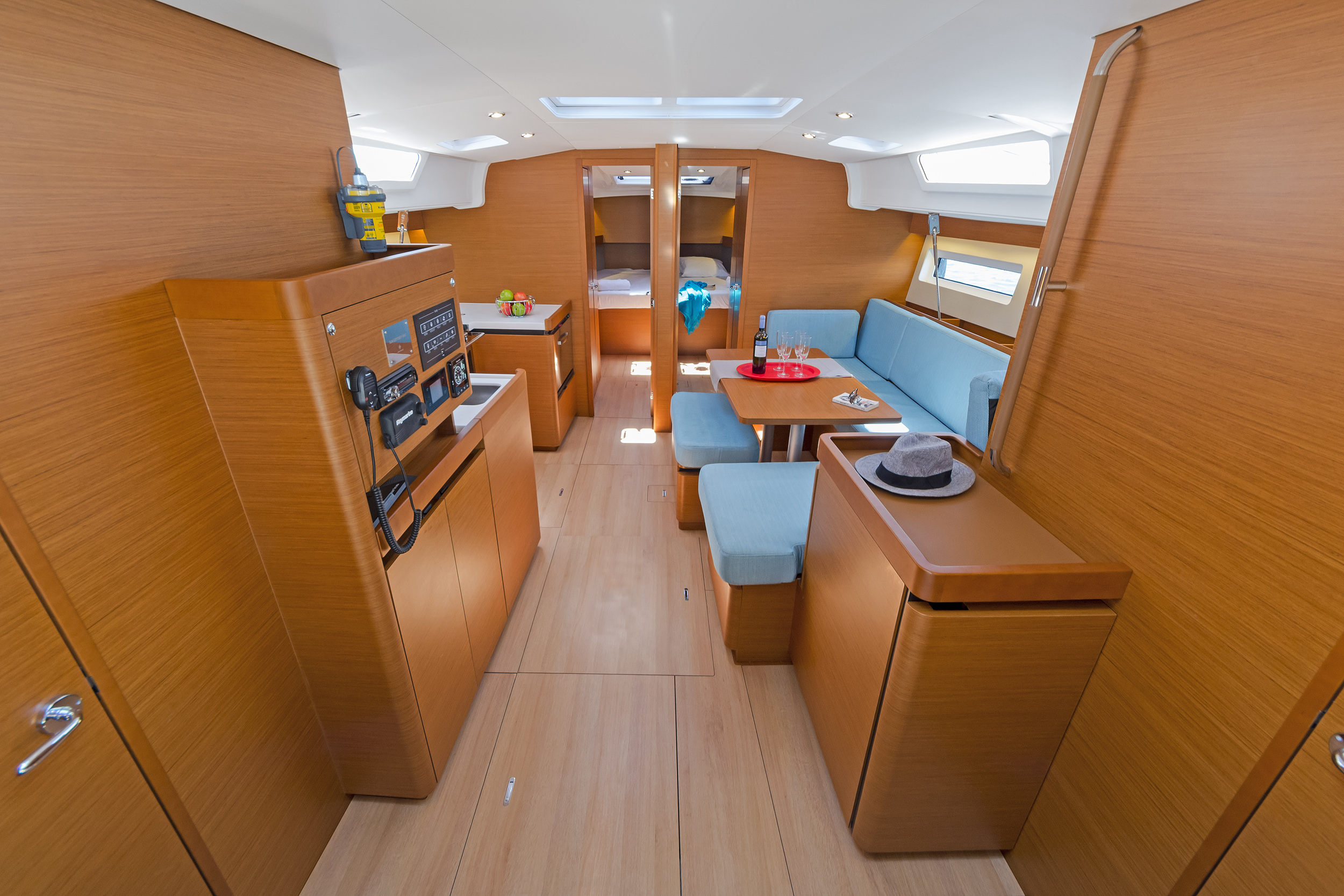 Sun Odyssey 490 - 5 + 1 cab. — photo 3